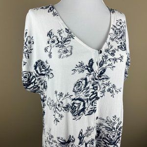 Maurices Cap Sleeve Blouse Size S White Black, Floral Print, Button Down, V-neck